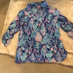 Lilly Pulitzer pull over shirt small